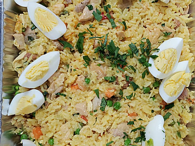Arroz con Pollo.