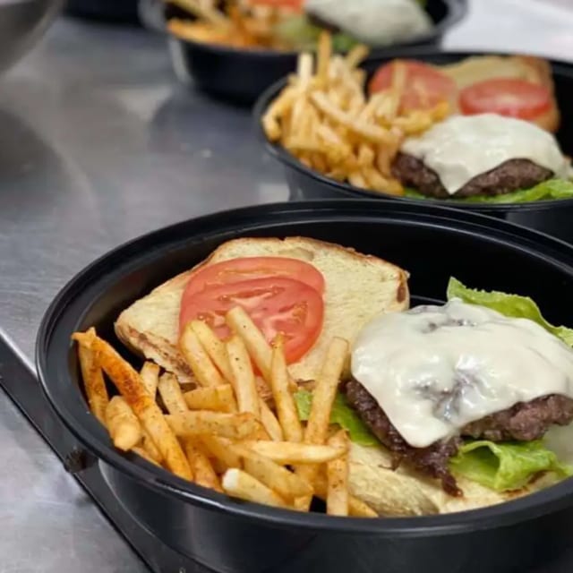 Kids Cheeseburger.