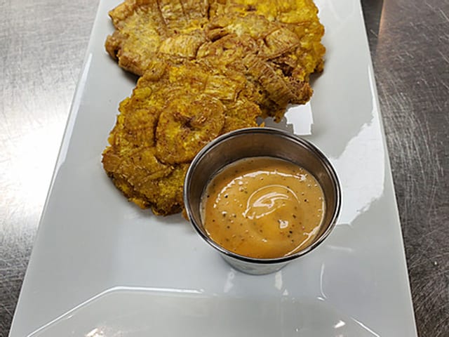 Tostones.